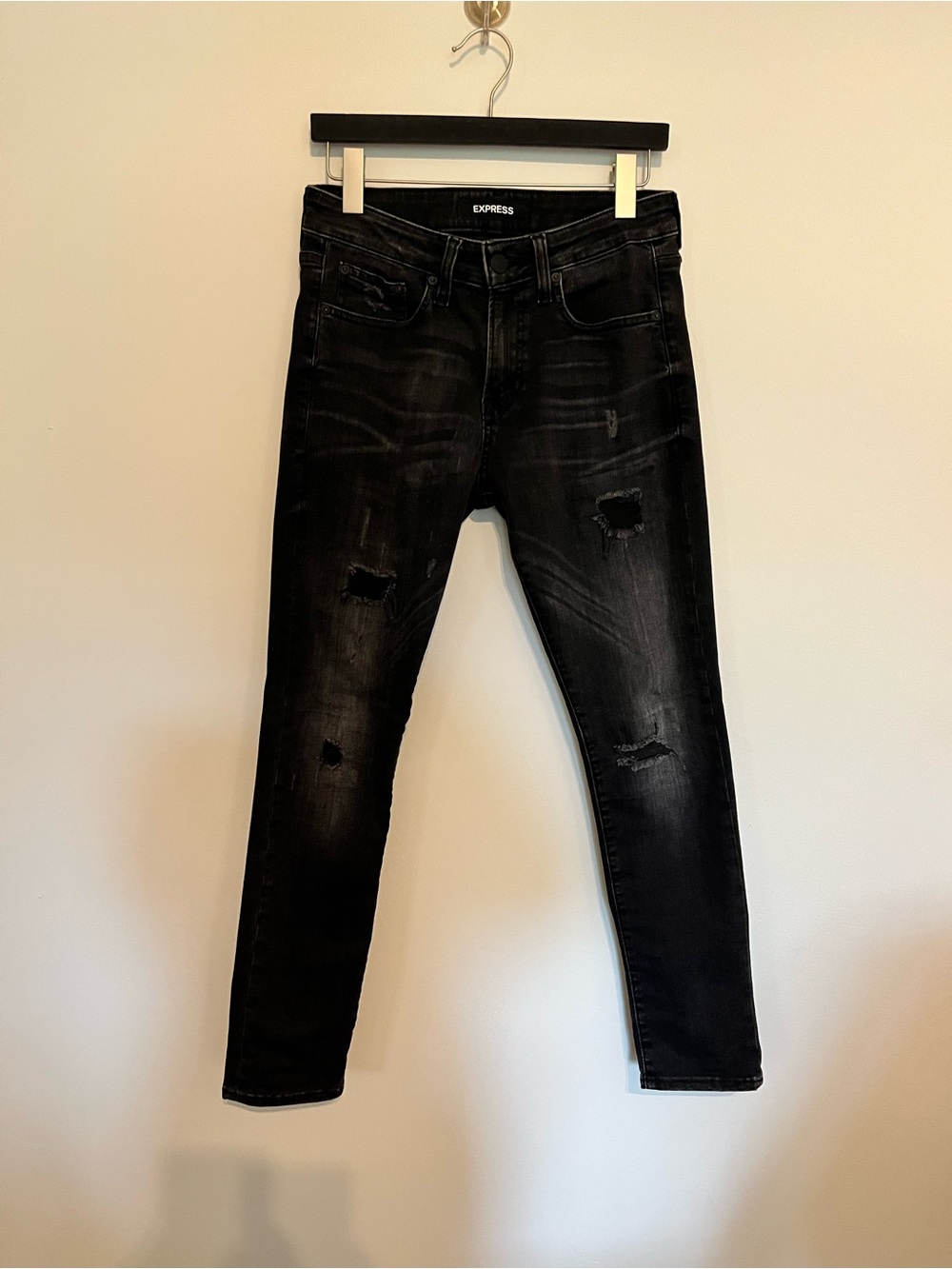Express Men’s Black Distressed Skinny Jeans 29x30